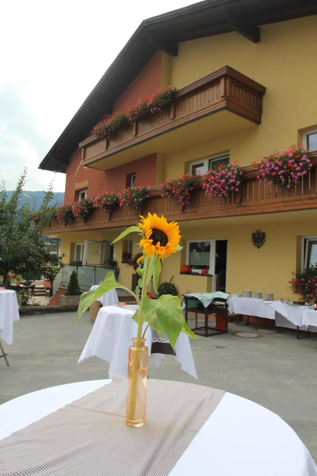 Cafe-Pension Margret Zirl Exterior foto